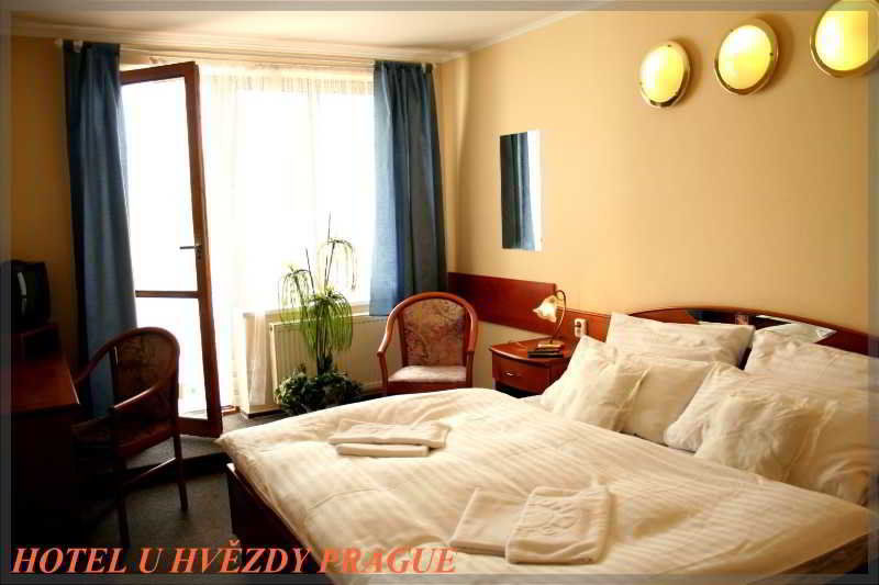 Hotel U Hvezdy Прага Экстерьер фото